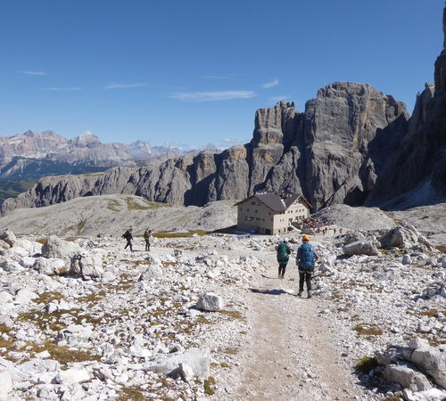 Pisciadu Hütte in atemberaubender Umgebung