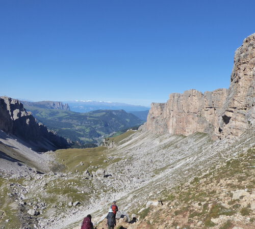 Am Crespeinajoch mit Blick zum Schlern und Ortler