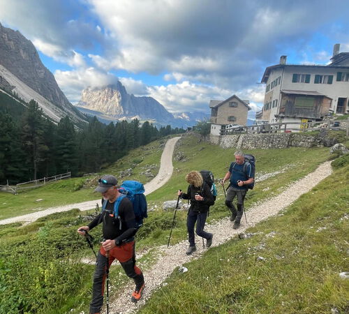 Auf geht's zur Puez Hütte